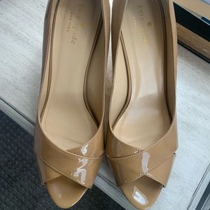 Kate ♠️ Tan Heels